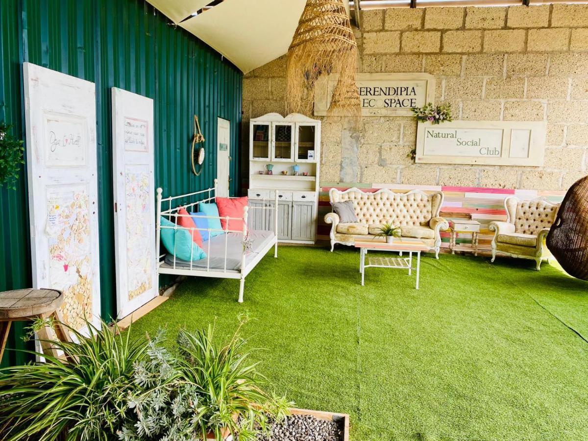 Nashira Hot Tub Piscina Y Jardin Apartment Buzanada